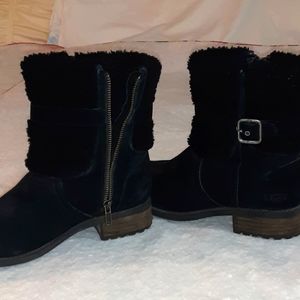 Women's black Ugg Boots size8